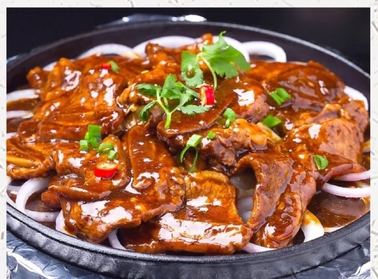 黑椒汁酱牛仔骨成菜图