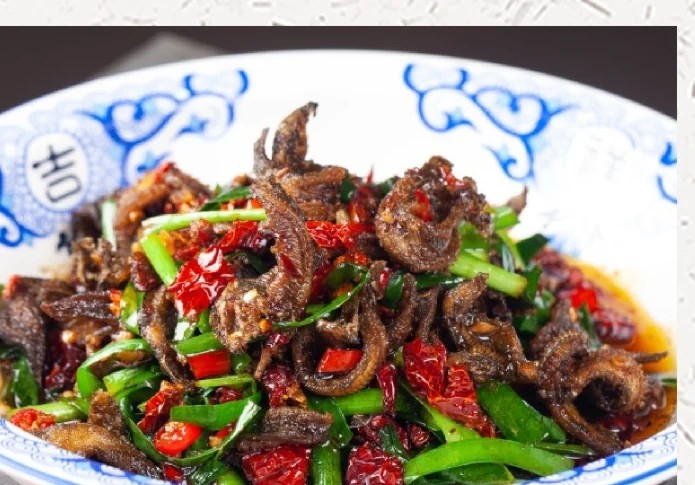 子姜爆鳝鱼片成菜图