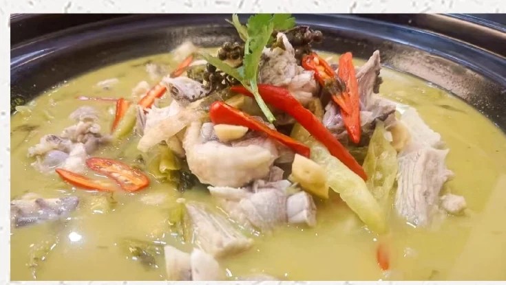 五福临门蹄花鸡成菜图
