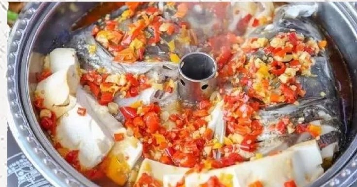 气锅有机鱼头成菜图